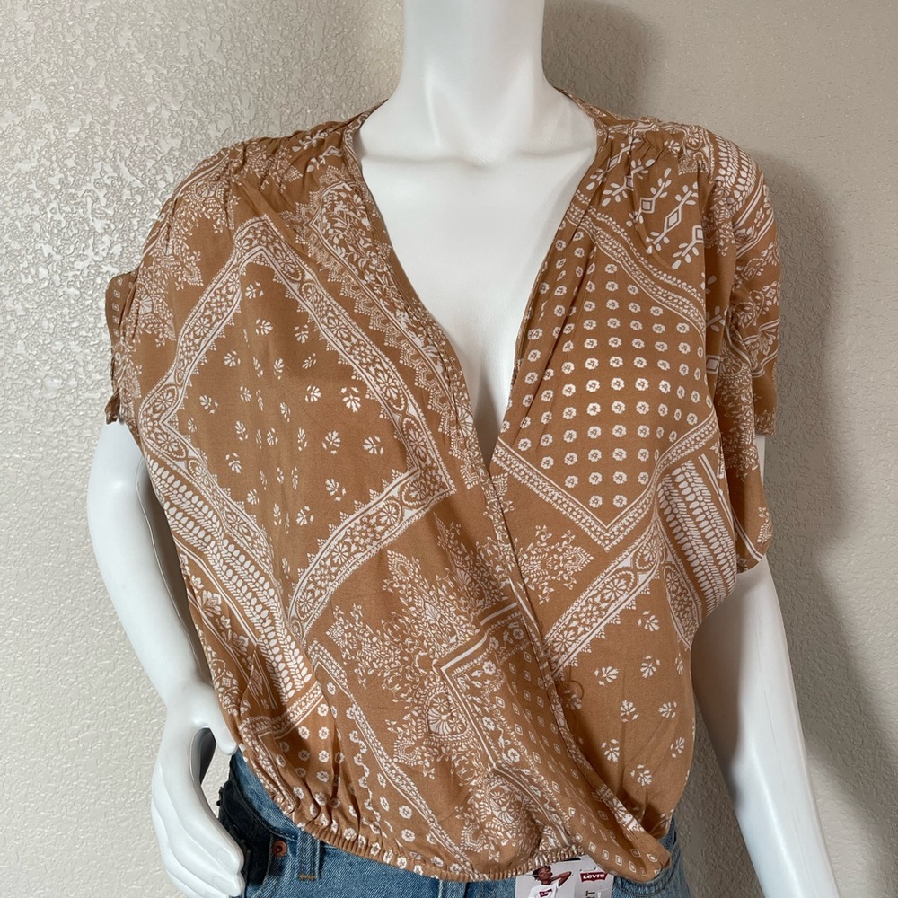 YMI Collection Tan/White Size XL NWT